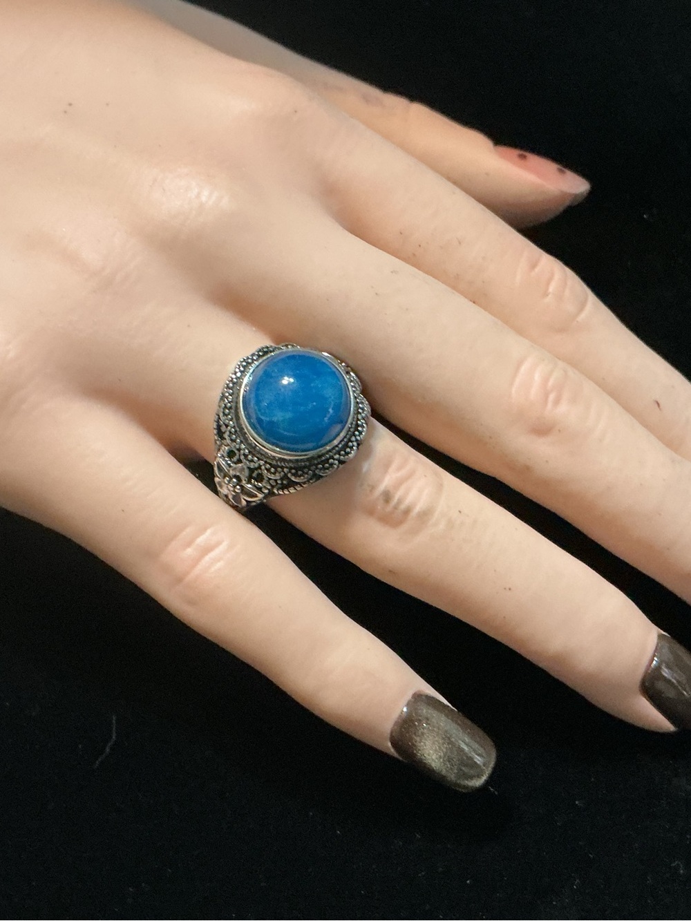 Adjust. Blue Apatite